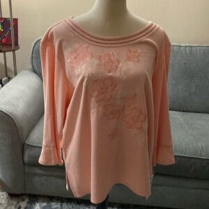 Ladies Alfred Dunner top size large